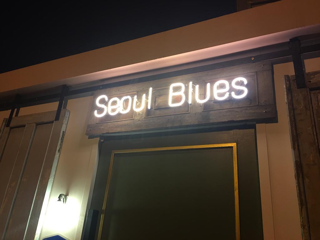 Seoul Blues Hotel Bagian luar foto
