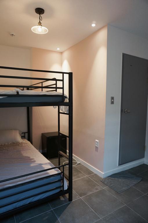 Seoul Blues Hotel Bagian luar foto