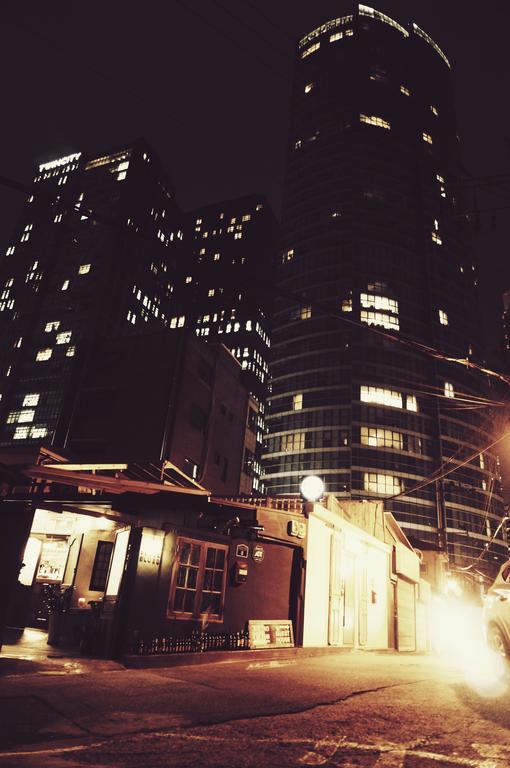 Seoul Blues Hotel Bagian luar foto