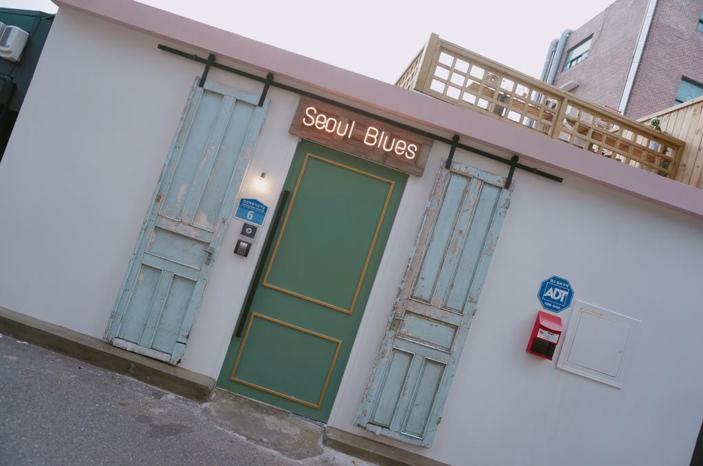 Seoul Blues Hotel Bagian luar foto